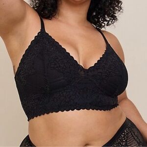 TORRID Lightly Lined Chenille Lace Bralette, Size 1